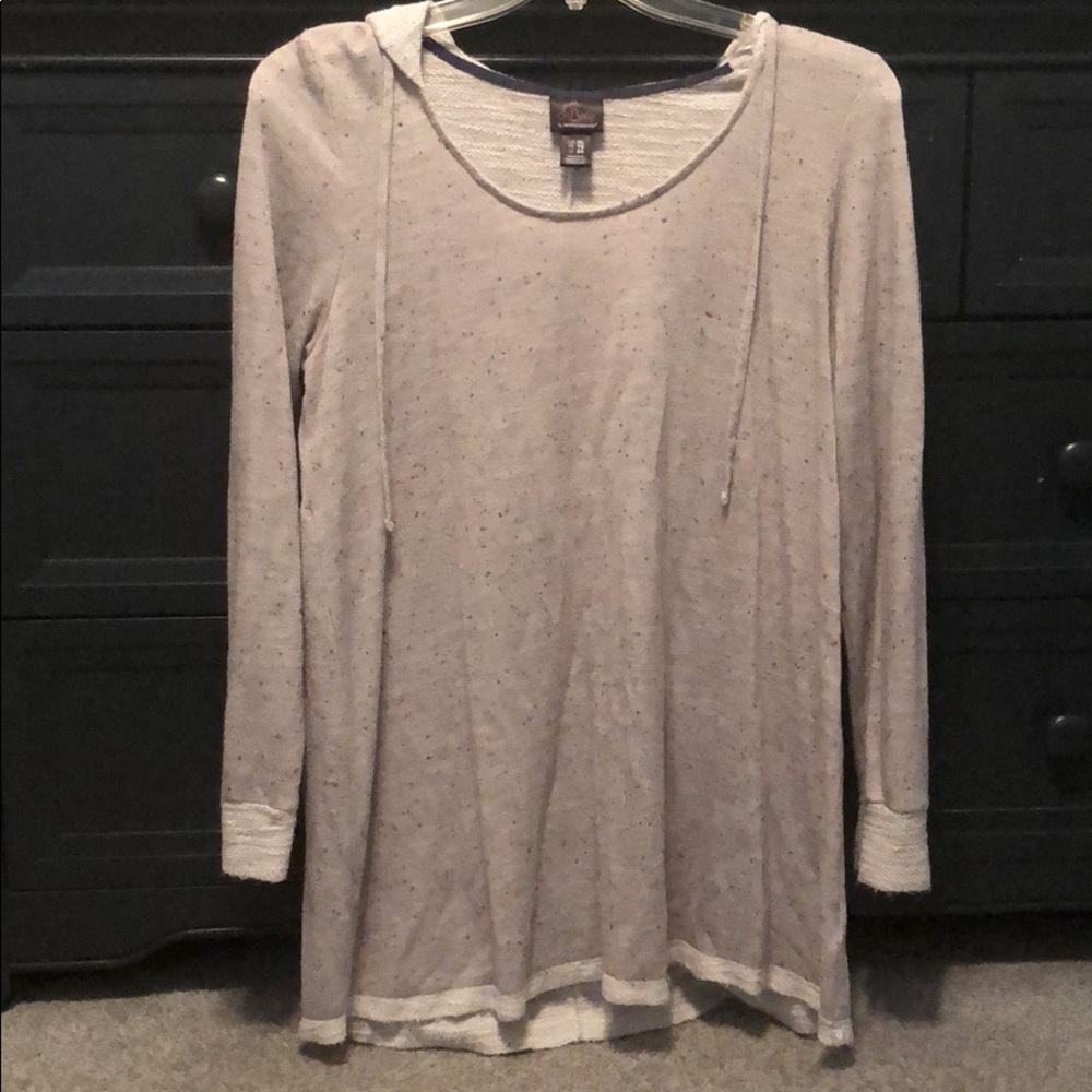 GRAY MATERNITY Top Women’s Large Worn a FEW Times